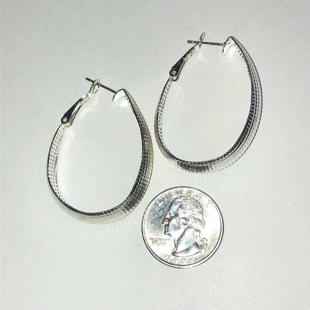 Elegant Silver Tone Boho Textured Hoop Earrings - Picture 4 of 5